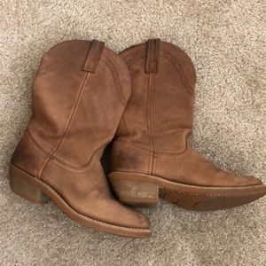Women’s Leather upper cowboy boots, size 7M